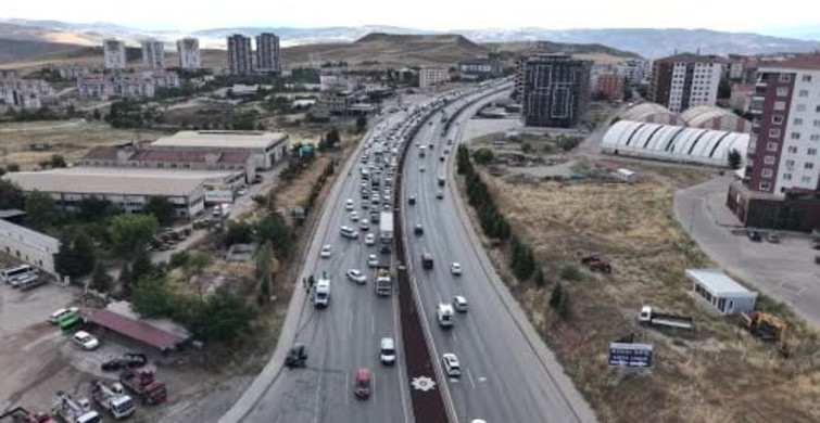 Yaz tatili hareketliliği nedeniyle kırıkkale'de trafik kazası: 5 yaralı