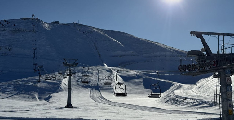 Yedikuyular Kayak Merkezi'nde Kar Kalınlığı 70 Santimetreye Ulaştı