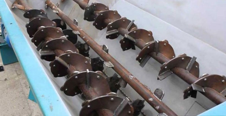 Yem Makinesinin Tuzağına Kapılan Çiftçi Öldü