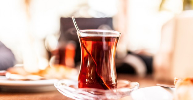 Yemekten Sonra Çay İçiyorsanız Dikkat!