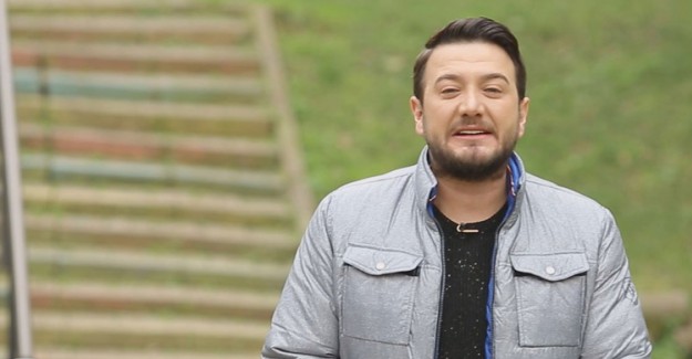 'Yemekteyiz'in Sunucusu Onur Büyüktopçu Yeni Yaşını Dostlarıyla Kutladı