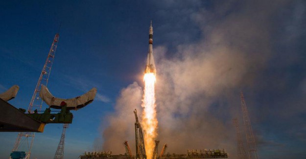 Yeni Astronot Ekibi Uluslararası Uzay İstasyonunda 