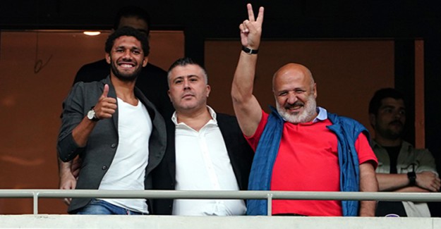 Yeni Transfer Mohamed Elneny Maça Locadan Eşlik Etti 