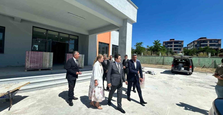 Yeniçiftlik Nizamettin Demirdöven İlkokulu'nda İnceleme Yapıldı