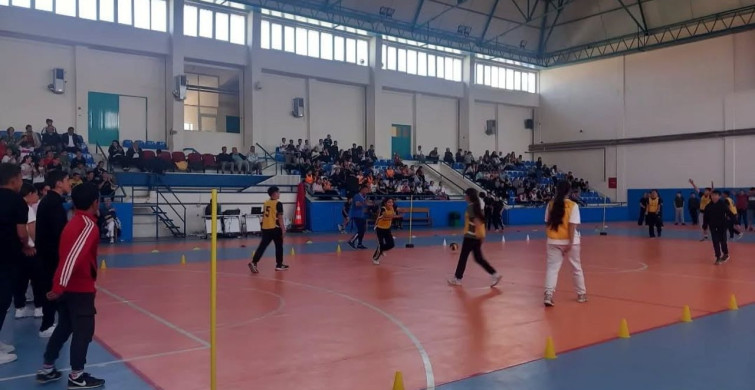 Yenipazar'da Geleneksel Çocuk Oyunları Coşkusu