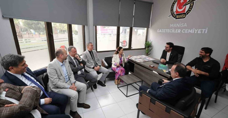 Yerel Yöneticiler Manisa Gazeteciler Cemiyeti'nin 69. Yılını Kutladı