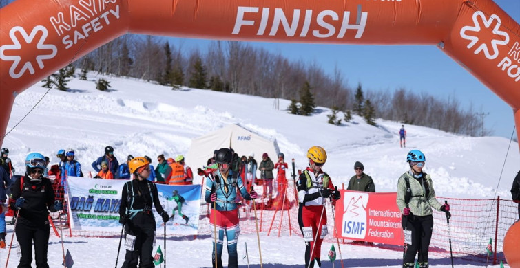 Yeşilay Zirve Kupası Dağ Kayağı Türkiye Şampiyonası Rize'de Gerçekleşti