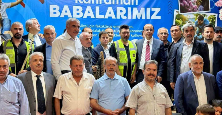 Yeşilyurt Belediyesinden mahalle muhtarlarına babalar günü vefası