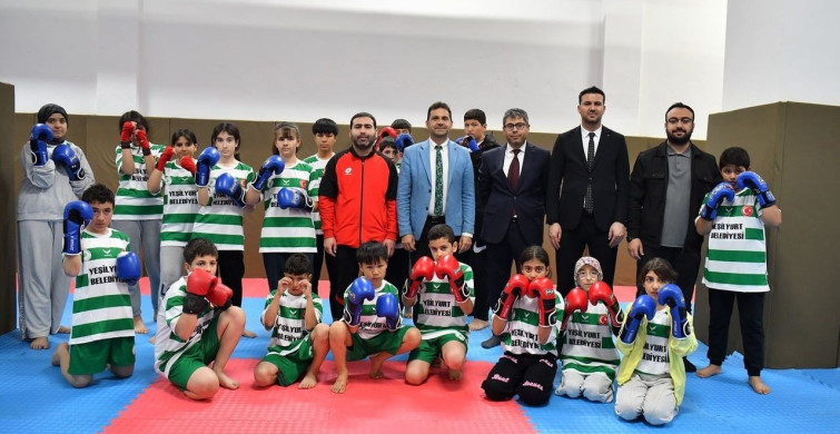 Yeşilyurt'tan İkizce'ye Modern Spor Salonu Yatırımı