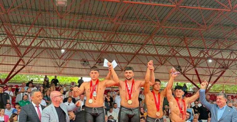 Yiğit Aktaş, tarihi Kırkpınar yağlı güreşlerinde şampiyon oldu