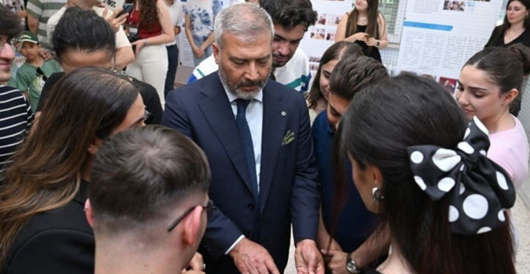 Yıl Sonu Sergisi Engelli Öğrencilerin Eserlerini Sergiledi