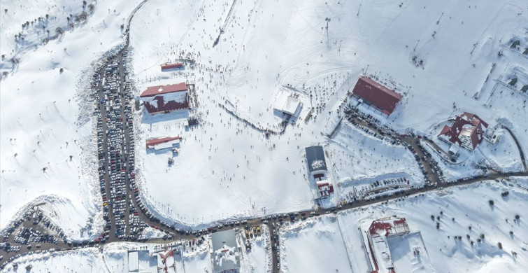 Yıldız Dağı Kış Sporları Merkezi'nde Hafta Sonu Yoğunluğu