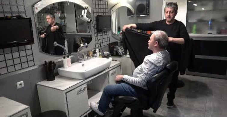 Yılmaz Küçükoğlu'nun Atık Malzemelerle Dadaş Sineması Maketi
