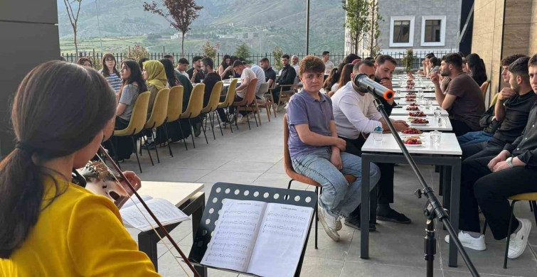 YKS Öncesi Öğrencilere Moral Desteği