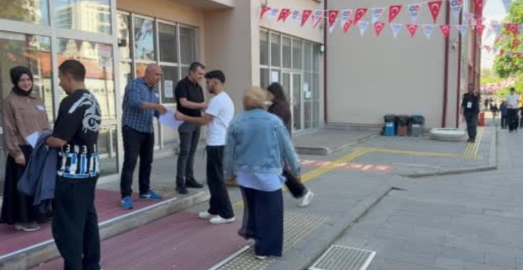 YKS’nin ikinci oturumu AYT başladı