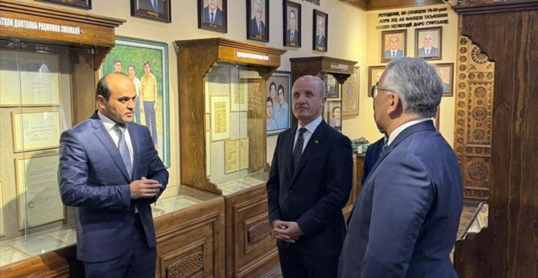 YÖK Başkanı Erol Özvar Tacikistan Milli Üniversitesi'nde