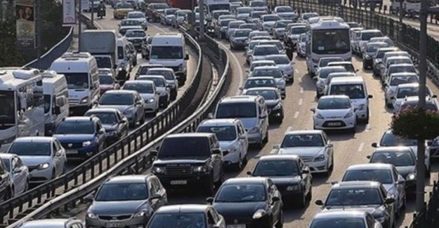 Yola Çıkacaklar Dikkat! Bayram Trafiği Başladı