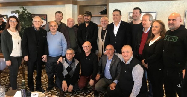 Yönetim, Çağdaş Beşiktaşlılar Derneği'nİ Ziyaret Etti