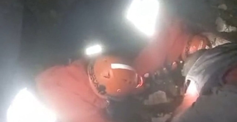 Yozgat'ta Ahır Çöktü, Hayvanlar AFAD Tarafından Kurtarıldı