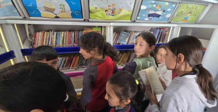 Yozgat'ta Gezici Kütüphane ile Kitap Seferberliği