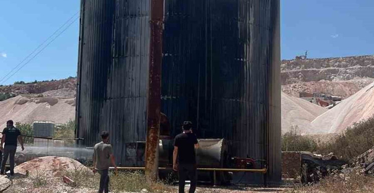 Yozgat’ta plent tesisinde meydana gelen patlama sonrası yangın çıktı