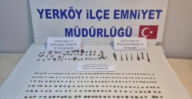 Yozgat'ta Tarihi Eser Operasyonu: 328 Sikke ve 56 Obje Ele Geçirildi Yozgat'ta Tarihi Eser Operasyonu: 328 Sikke ve 56 Obje Ele Geçirildi