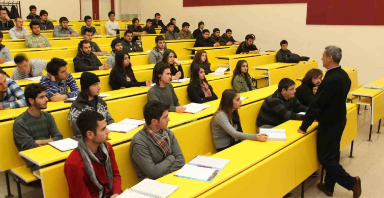 Yükseköğretim kurulu başkanı özvar: Türkiye’nin yarınlarını inşa edecek siz gençlerimize güveniyoruz