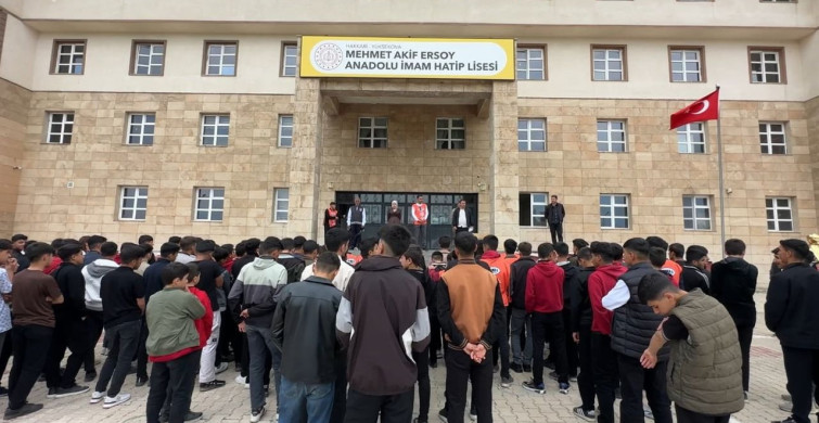 Yüksekova'da Çevre Temizliği İçin 400 Kişilik Katılım