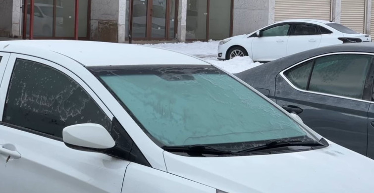 Yüksekova’da Dondurucu Soğuklar Devam Ediyor