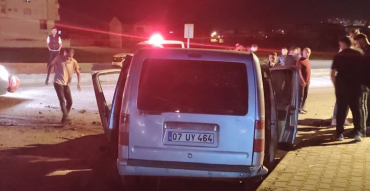 Yüksekova’da iki ayrı trafik kazasında 8 kişi yaralandı