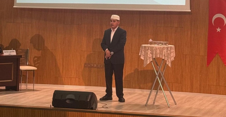 Yüksekovalı Öğrenci Ezan Okuma Yarışmasında Bölge Birincisi