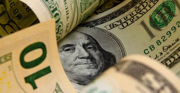 Yükselişle Açılış Yapan Dolar, 7.71 TL'den İşlem Görüyor