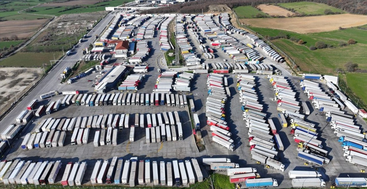 Yunan Çiftçi Eylemleri Sınır Trafiğinde Sorun Yarattı