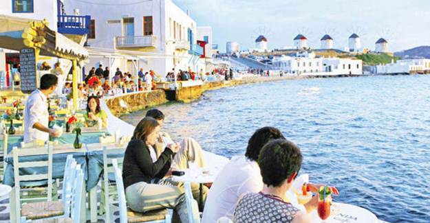 Yunanistan 25 Ülkeden Turist Kabul Etmeye Başlayacak