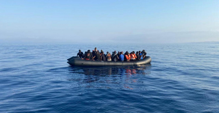 Yunanistan 47 göçmeni soğuk sularda bıraktı: Türk ekipleri kurtardı!
