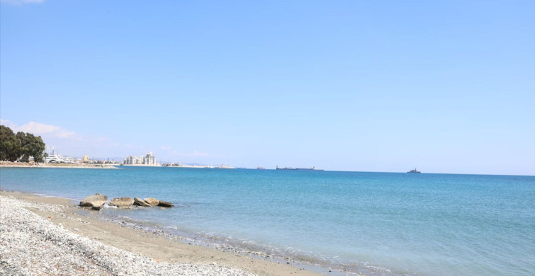 Yunanistan Fırkateyni Limasol'a Ulaştı