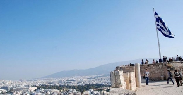 Yunanistan'da Coronavirüs Nedeniyle Eğitime Ara!