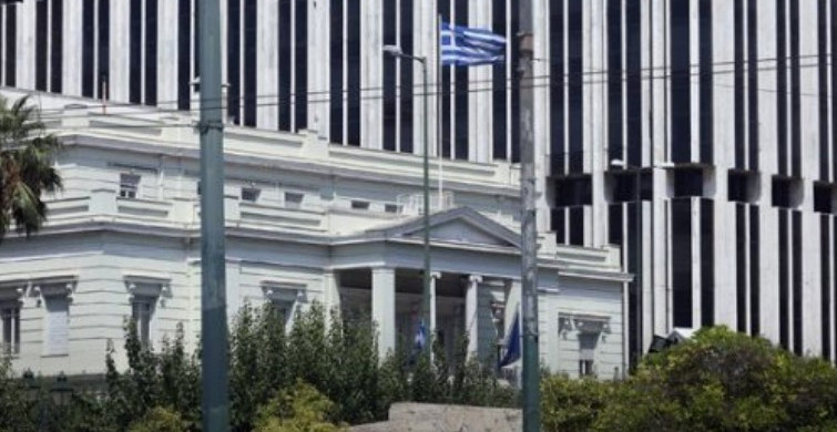 Yunanistan'dan vatandaşlarına uyarı ! " o ülkelere gitmeyin"