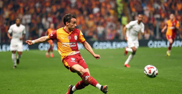 Yunus Akgün, Galatasaray'da 100. Maçını Oynadı