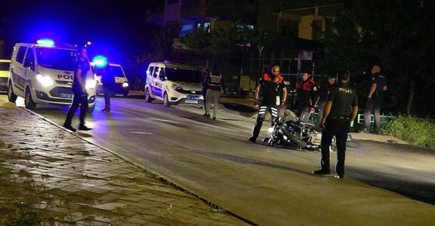 Yunus Ekibine Zanlıların Minibüsü Çarptı: 2'si Polis 7 Yaralı