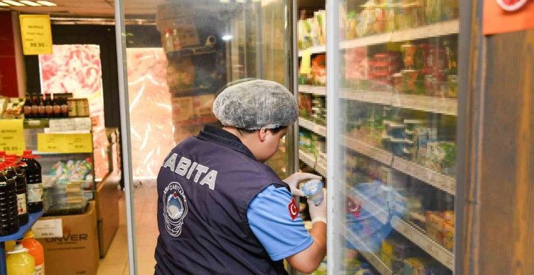 Yunusemre Belediyesi'nden marketlere sıkı denetim