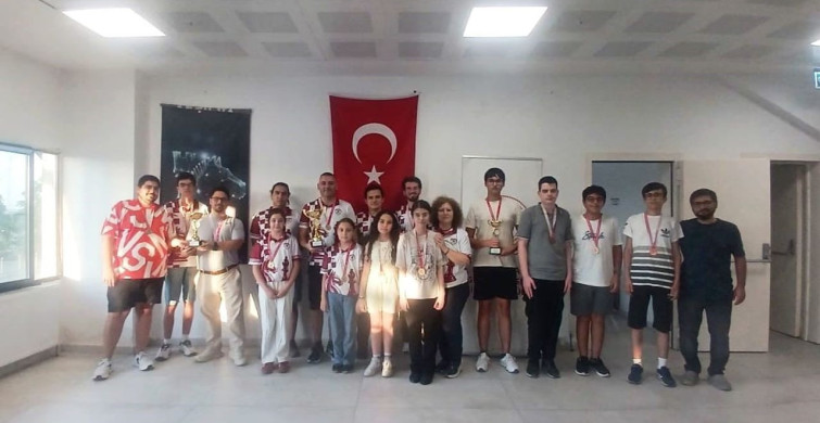 Yunusemre Belediyespor satrançta manisa şampiyonu