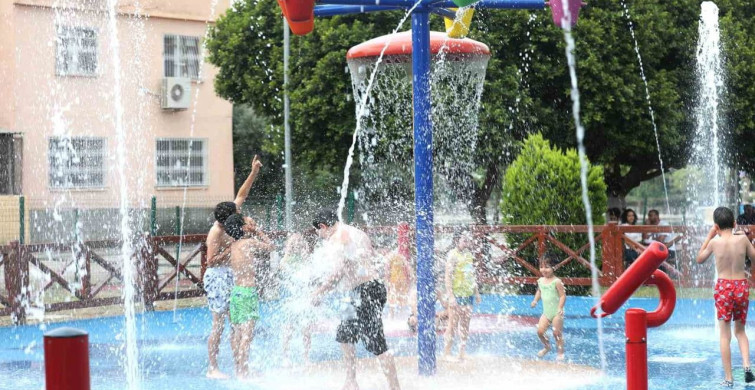 Yüreğir Belediyesi su oyun parklarını yaz sezonuna açtı