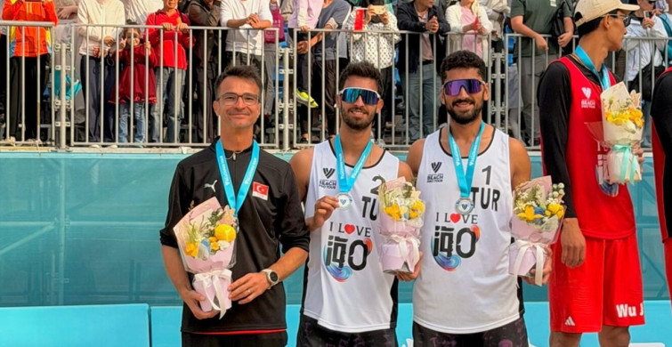 Yusuf Özdemir ve Batuhan Kuru'dan Gümüş Madalya Başarısı