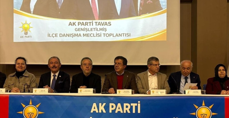 Zeybekci, Denizli'de AK Parti Toplantısında Türkiye'nin Gücünü Vurguladı