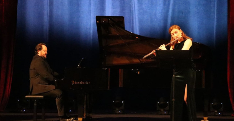 Zeynep Keleşoğlu ve Gökhan Aybulus'un Sofya Konseri