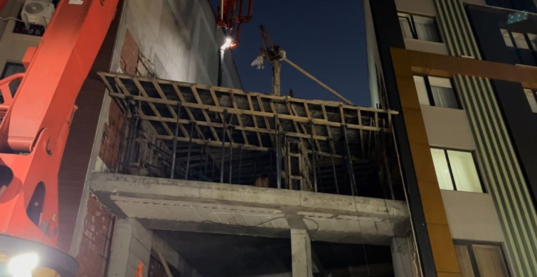 Zeytinburnu'nda İnşaat Çalışması Sırasında Çöken Duvar Korkuttu