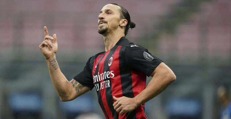 Zlatan Futbolu Bırakmıyor!