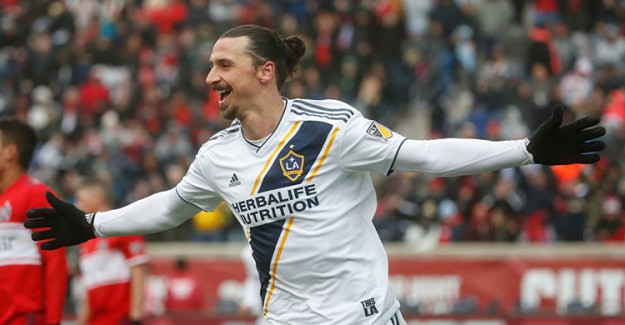 Zlatan İbrahimovic MLS’te Kalıyor!