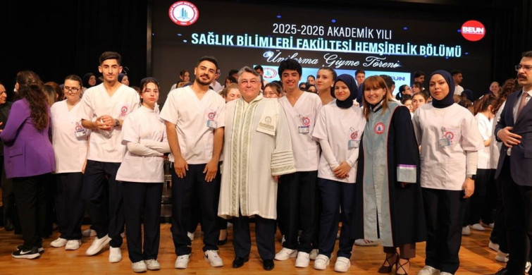 Zonguldak Bülent Ecevit Üniversitesi'nde Hemşirelik Öğrencileri Üniformalarını Giydi